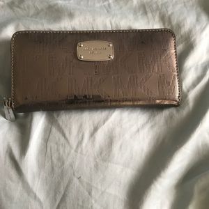 MK wallet BRAND NEW