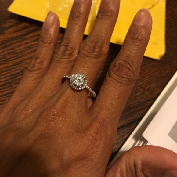 Beautiful CZ ring 💍😍 - Picture 4 of 8