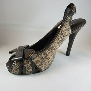 Fun open toe bow heels