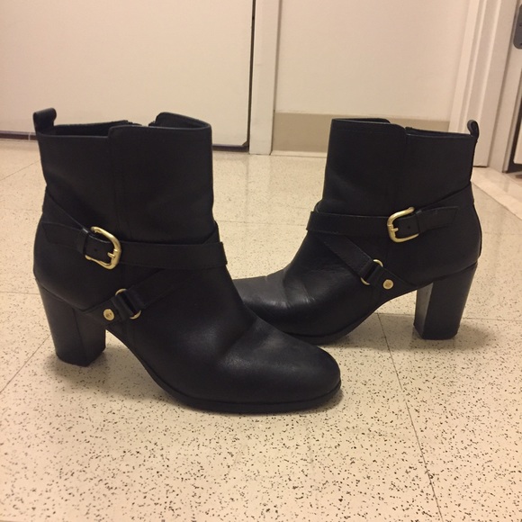 jones black ankle boots