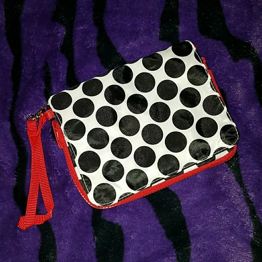 Thirty-One Perfect Pet Wristlet "Spotty"