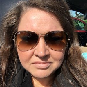 Meet your Posher, Shauna