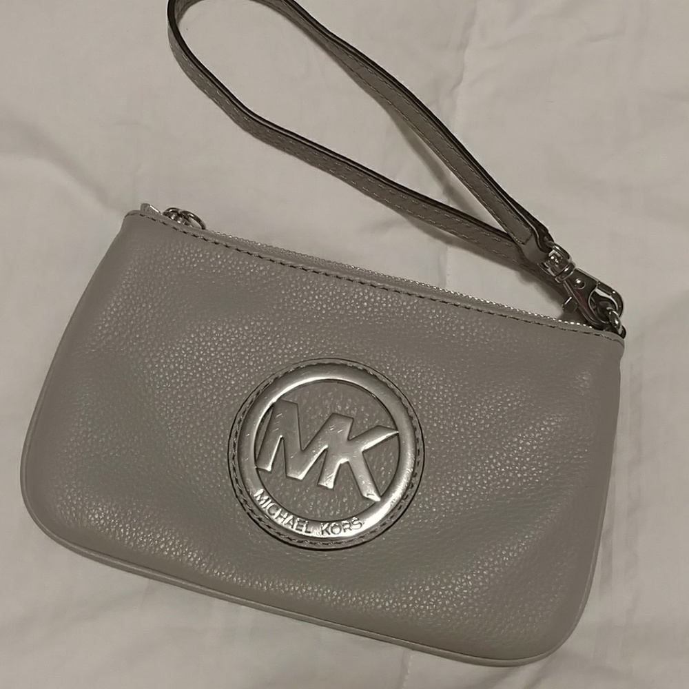 Michael Kors wristlet/purse