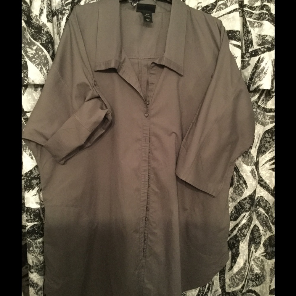 Dress shirt amazing With leggings and boots 💕