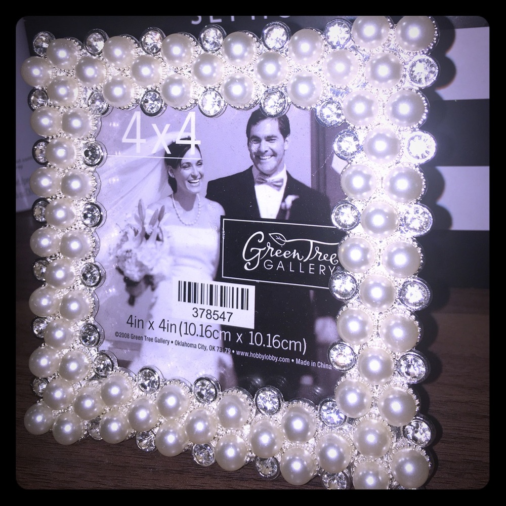 4x4 mini rhinestone/pearl picture frame