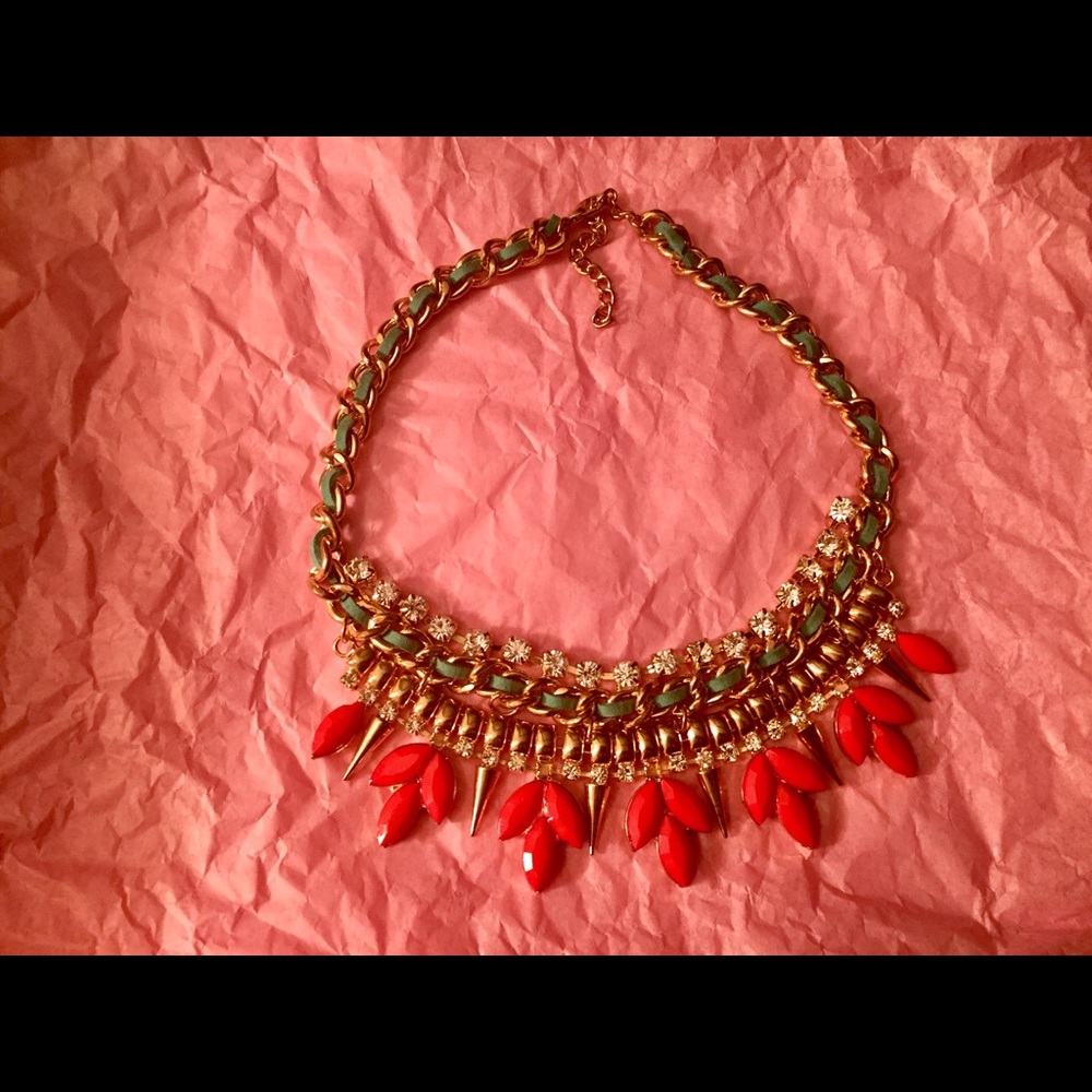 Brand new necklace