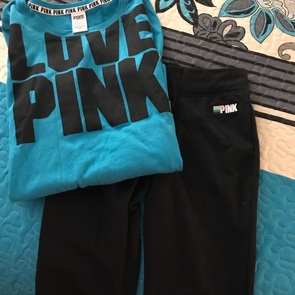 Reposhing Victoria’s Secret Pink outfit