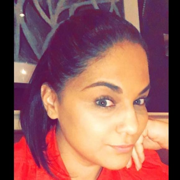 Meet your Posher, Antonella - Picture 1 of 1