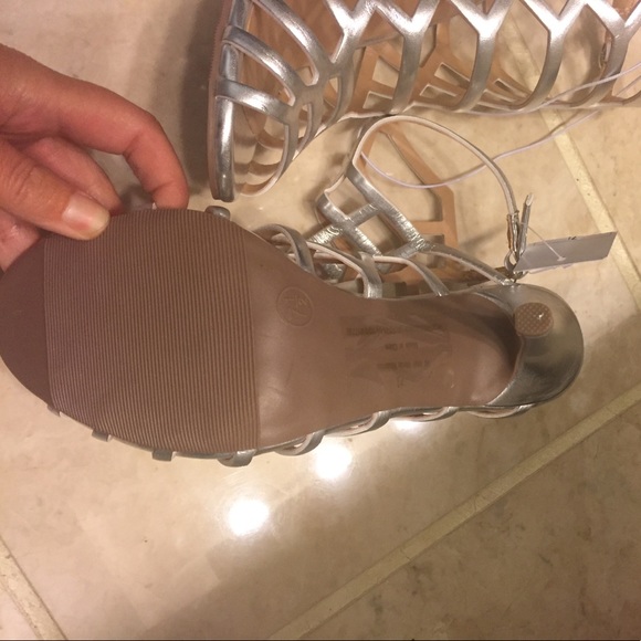 Mossimo - Picture 5 of 5