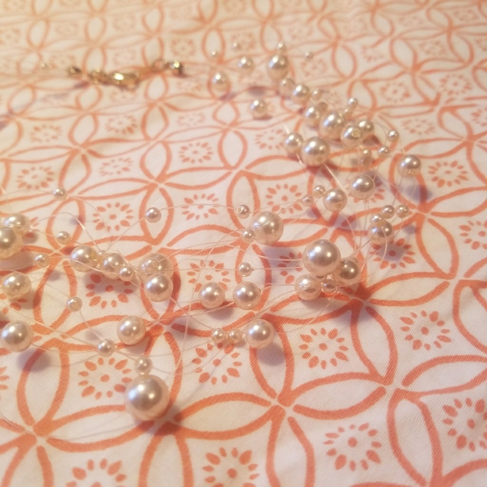 Illusion Pearl Cluster Choker