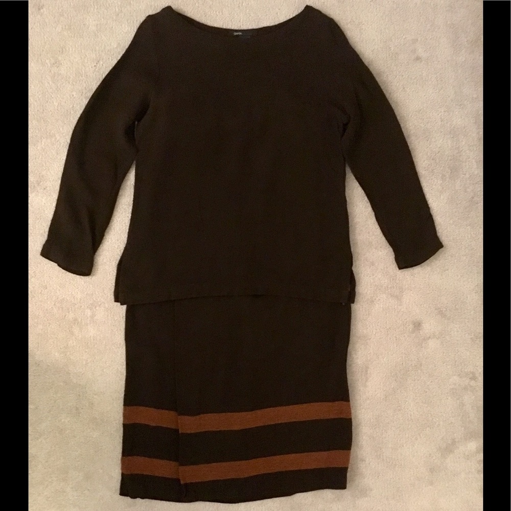 2-Piece Skirt & Top Outfit. NEW