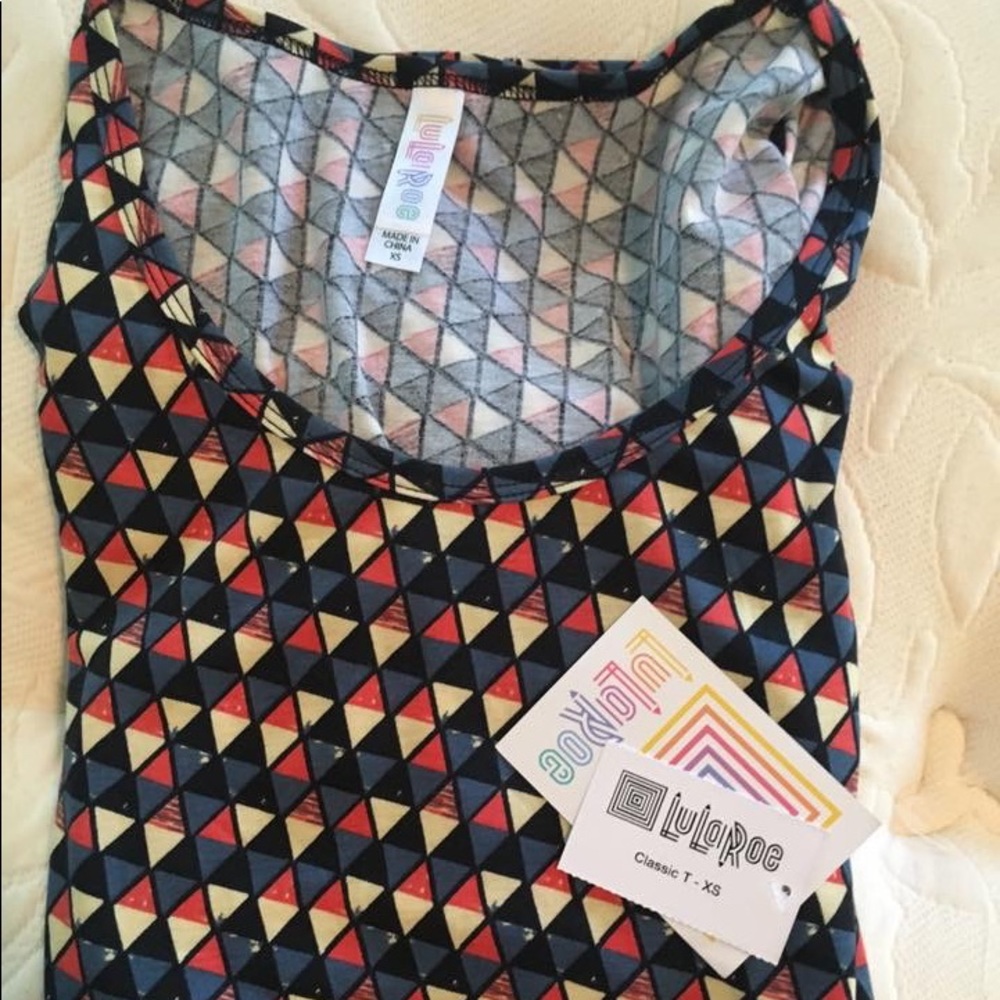 LulaRoe XS Classic-T NWT