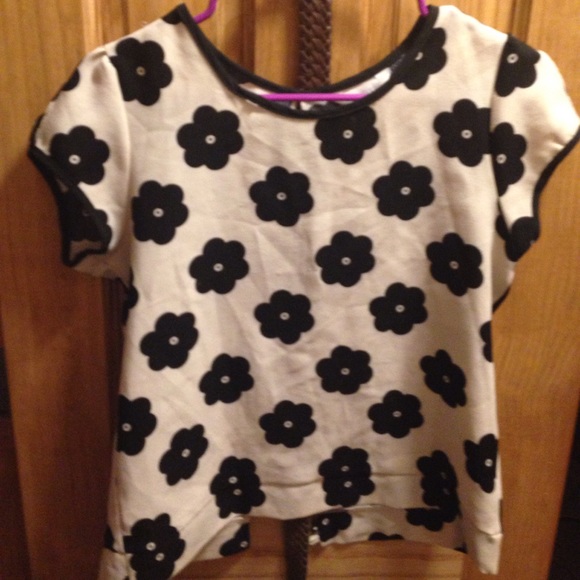 Charming Charlie's top - Picture 2 of 2