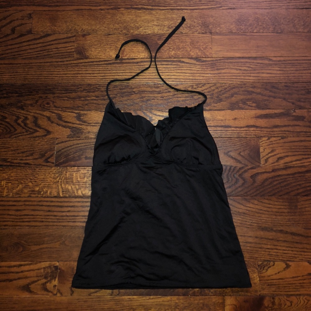 NWT black swim suit top