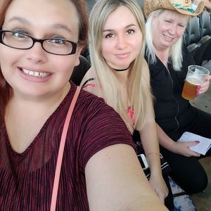 Meet your Posher, Sandra