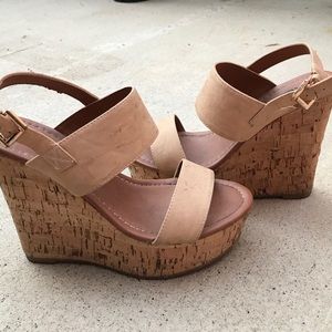 Nude Wedges