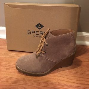Sperry Women's Stella Prow Wedge Boot