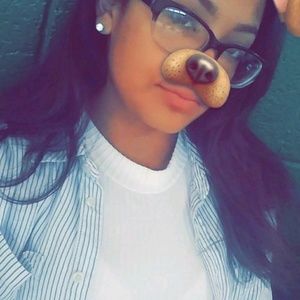 Meet your Posher, Marisol