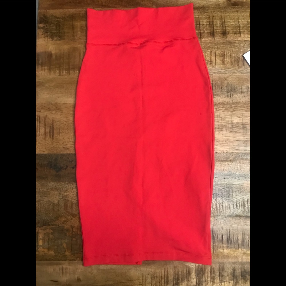 Bebe knee length pencil skirt