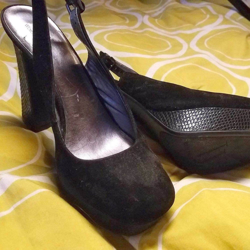 Black slingback platform pumps