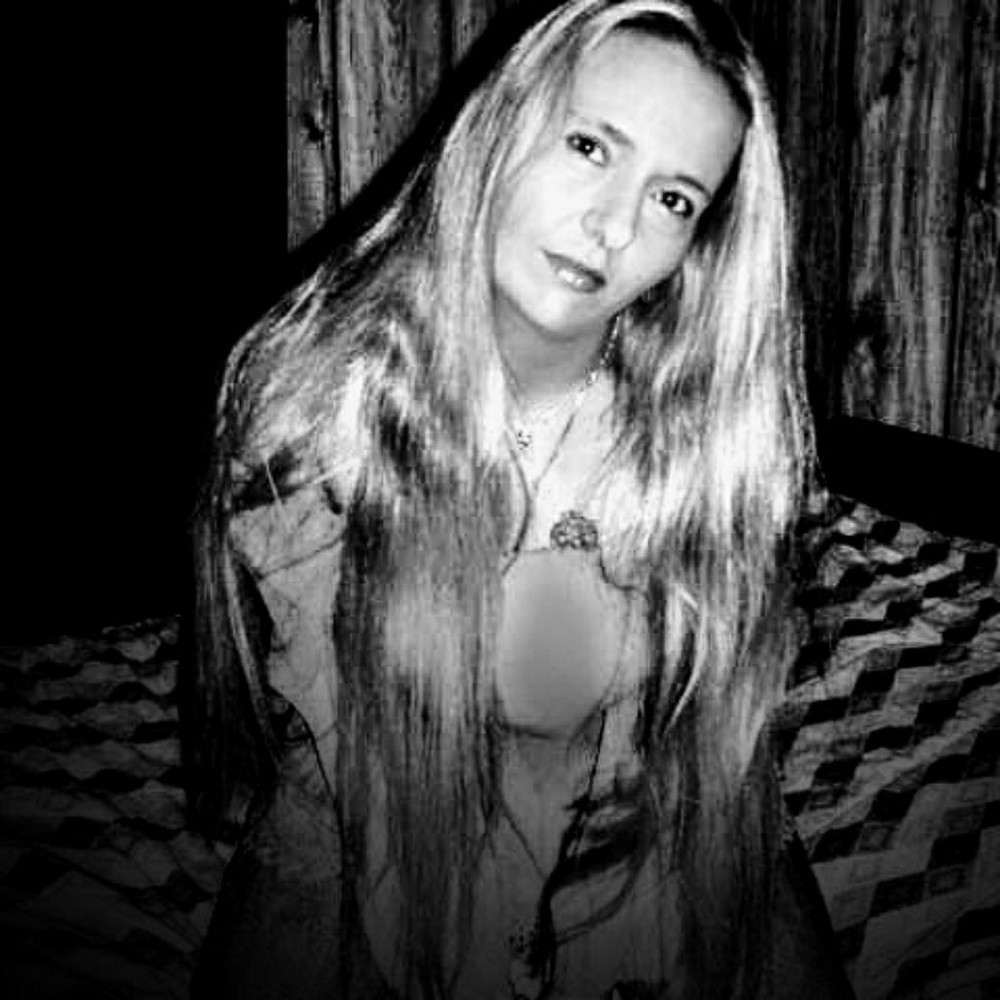 Meet your Posher, Lea