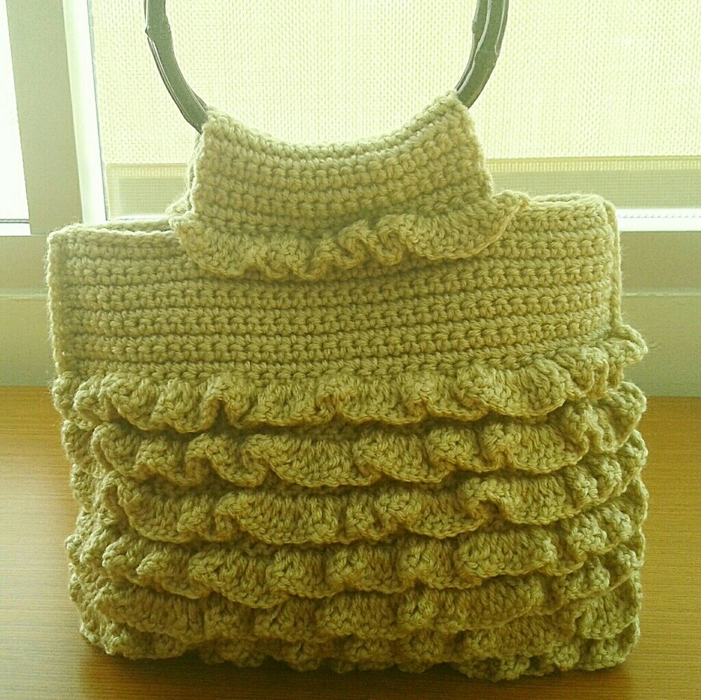 Crochet Raffle Purse - Picture 2 of 4