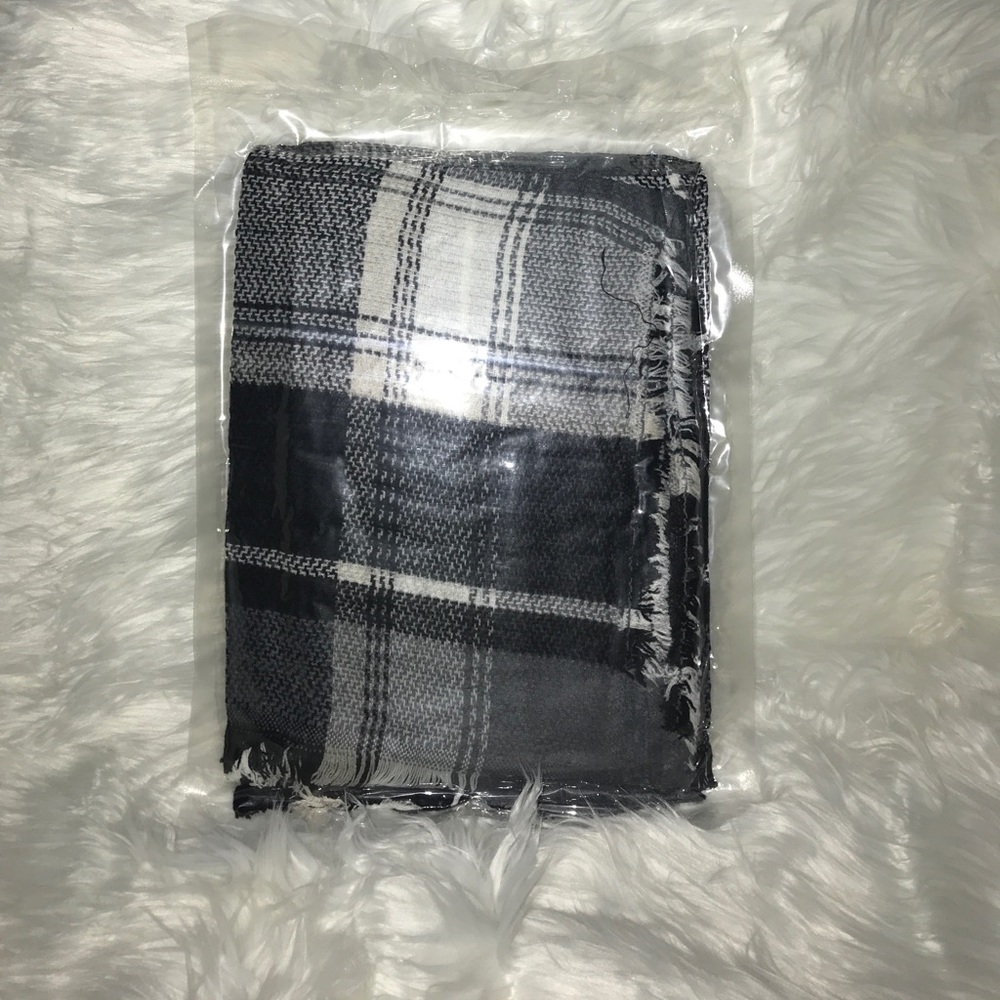 Blanket Scarf Plaid Black Grey White Wrap Gift - Picture 7 of 7