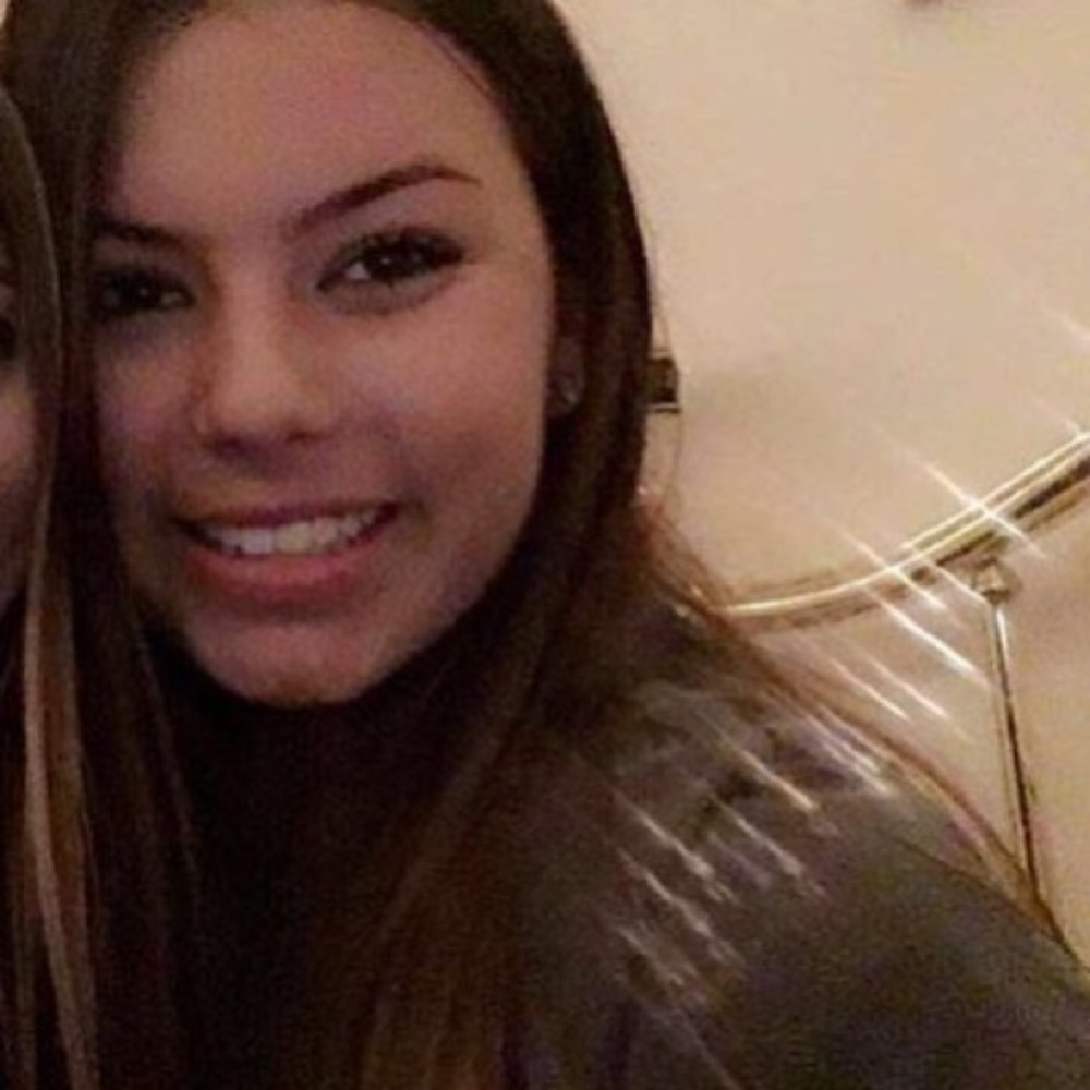 Meet your Posher, Alyssa
