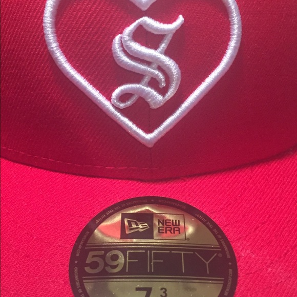 Supreme x New Era hat - Picture 7 of 8