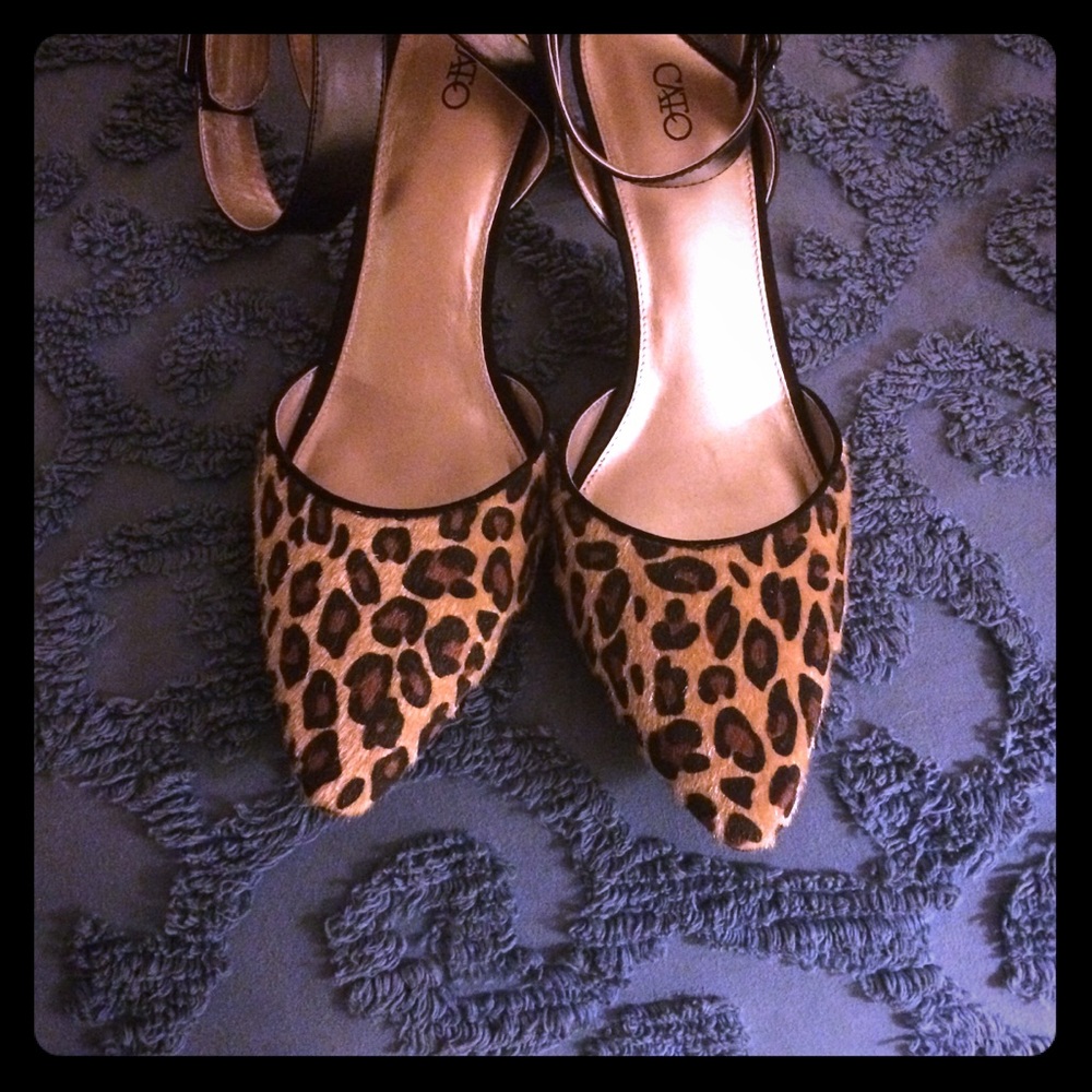 Leopard print low heels