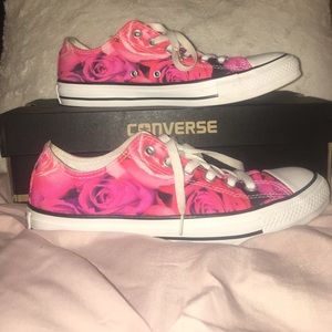 Converse Floral Print