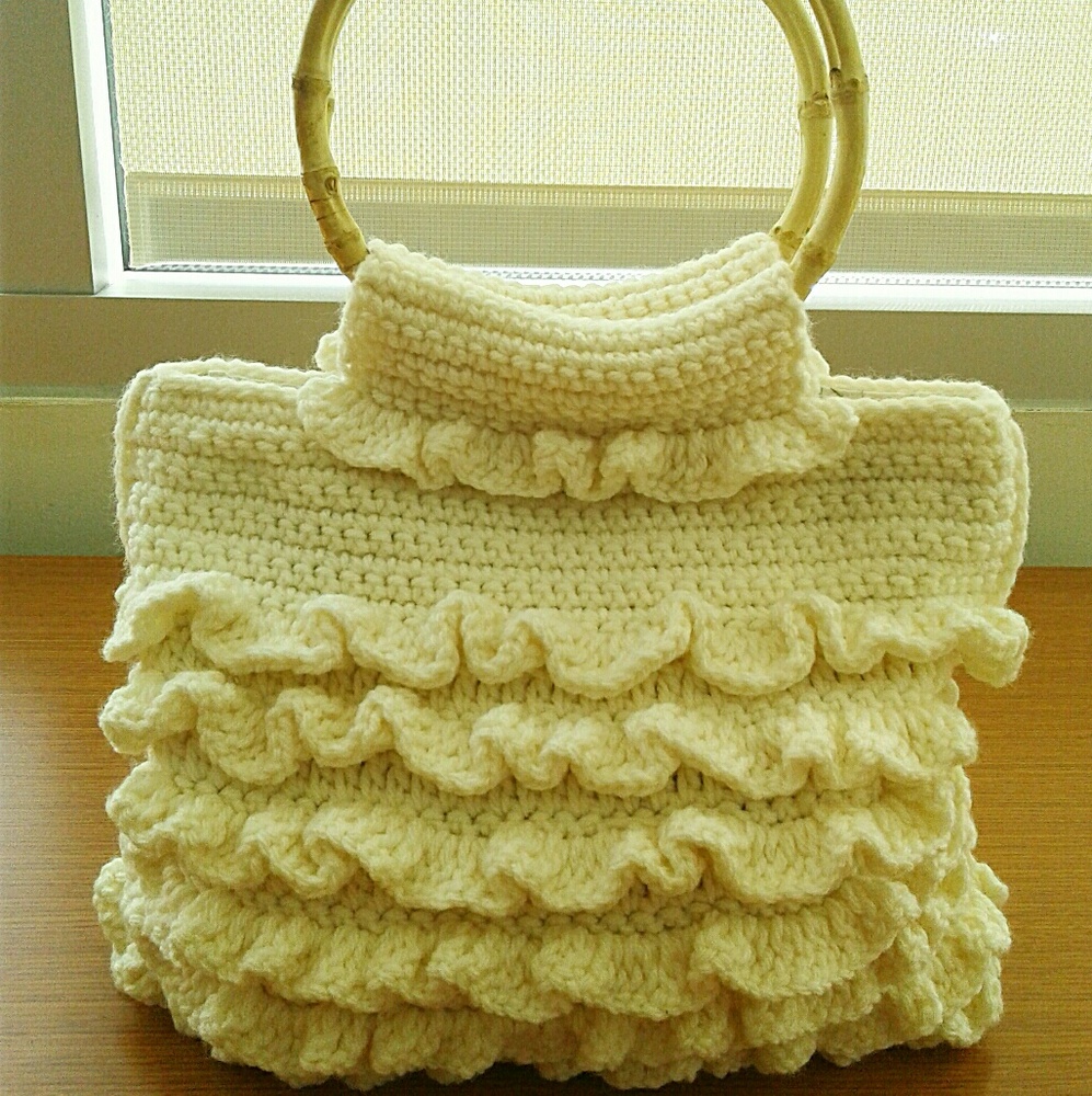 Crochet Raffle Purse - Picture 2 of 4