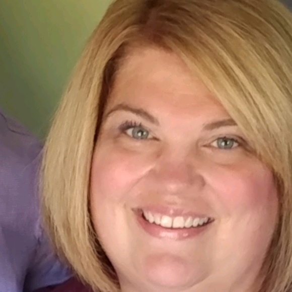 Meet your Posher, Brandi - Picture 1 of 1