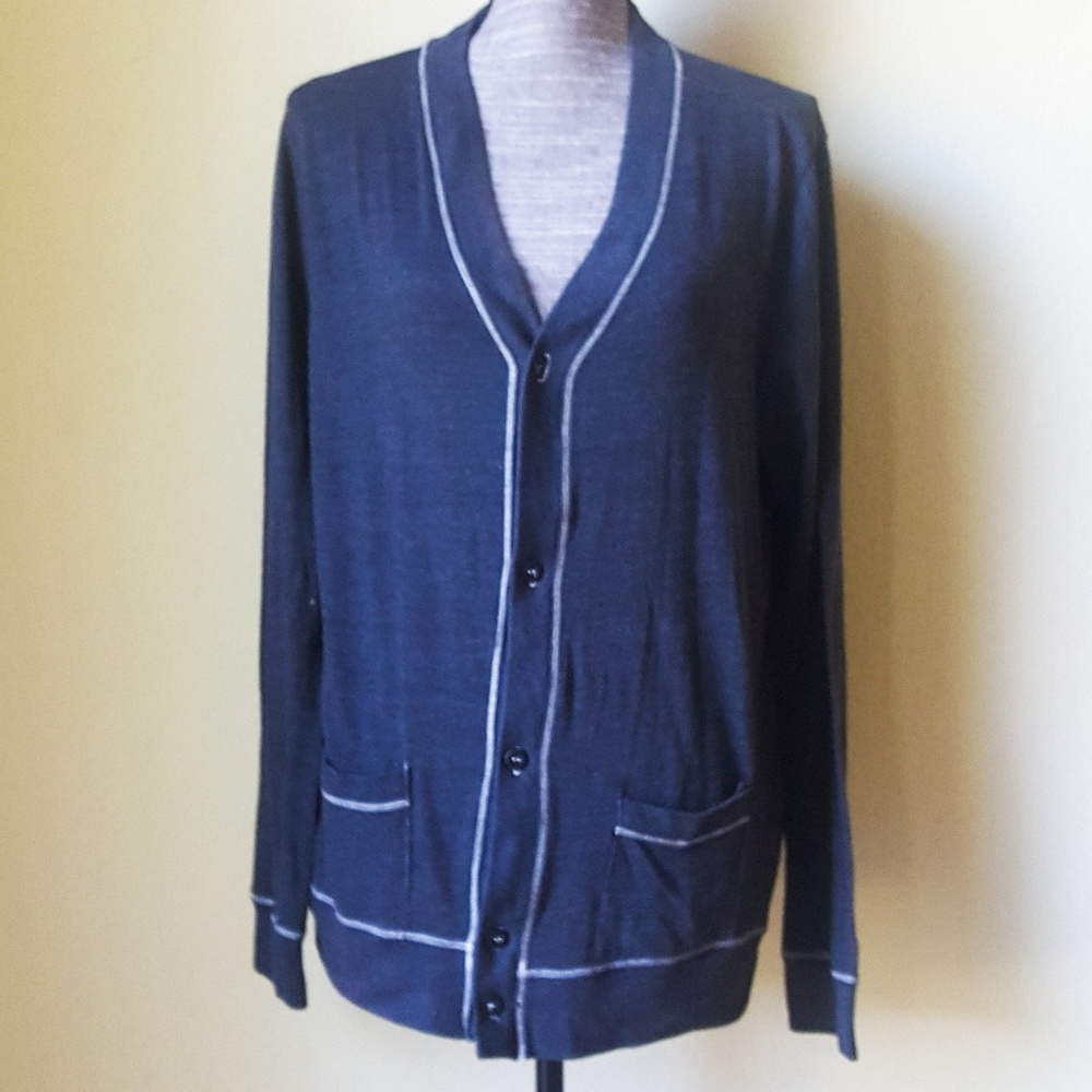 Dusty Threads Gray Button Up Long Sleeve Sweater