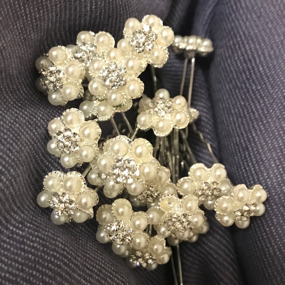 20 Flower Bead Hair Pins with Crystal