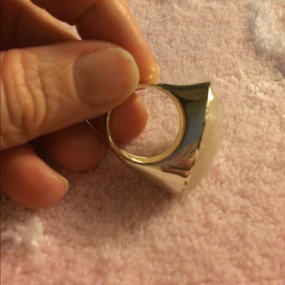 CHICOS ring - Picture 2 of 3