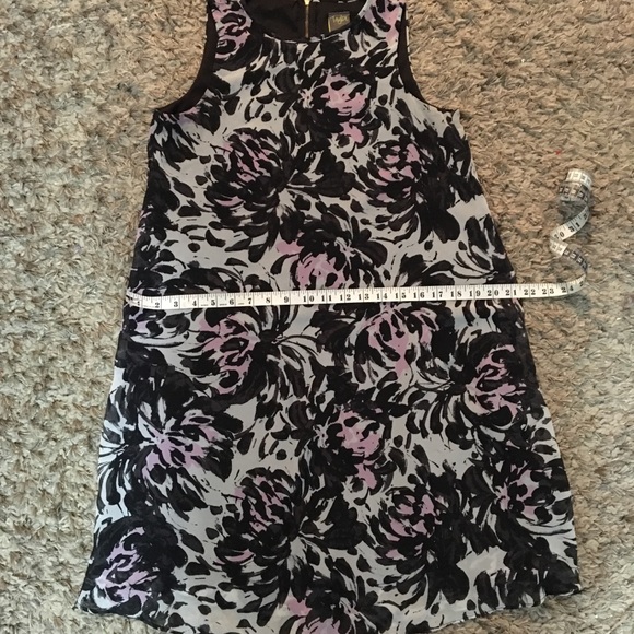 Taylor Printed Dress - Picture 3 of 5