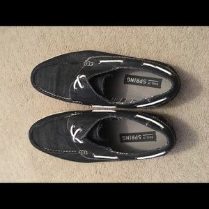 Men's boat shoes