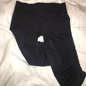 LuluLemon Awakening Crop