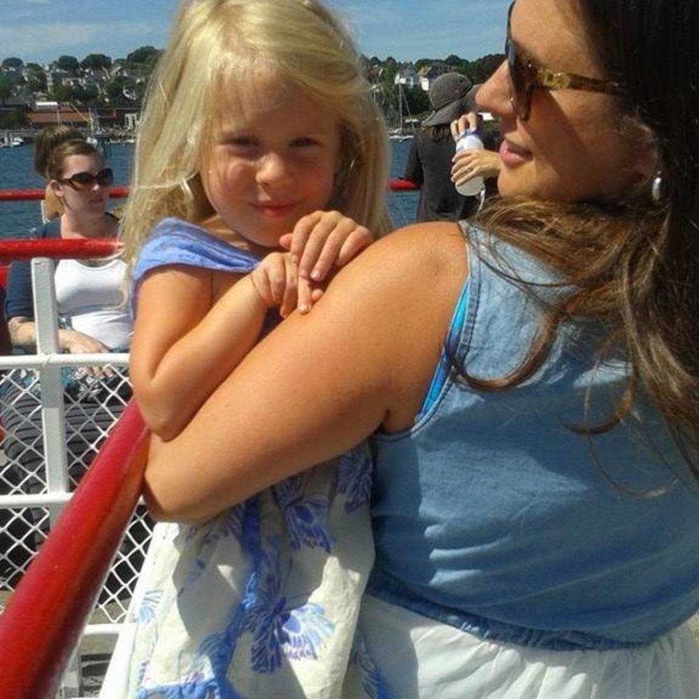 Meet your Posher, Elizabeth