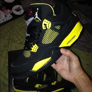 Thunder 4's size 11