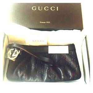100% Authentic Gucci Wristlet with Paperwork!