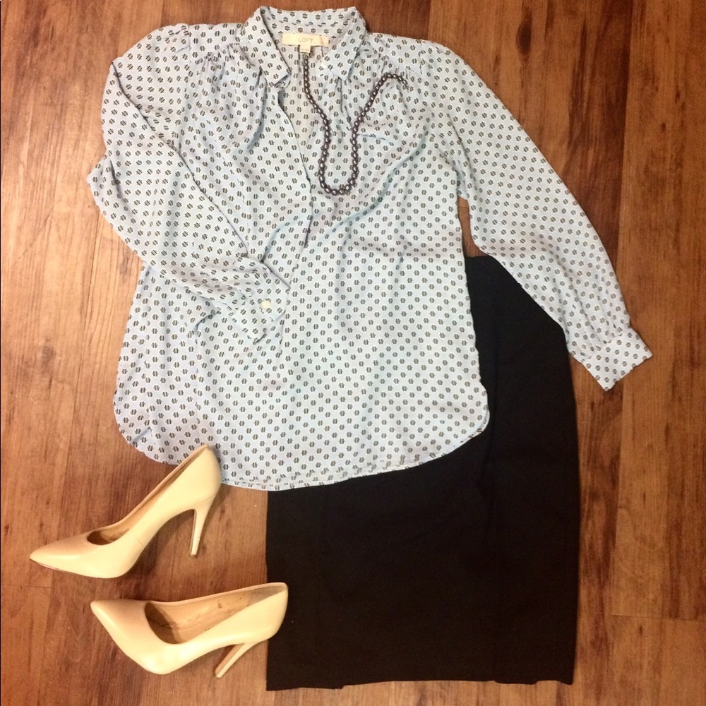 EXTRA 40% OFF 🎊🛍 Loft Sky Blue Blouse