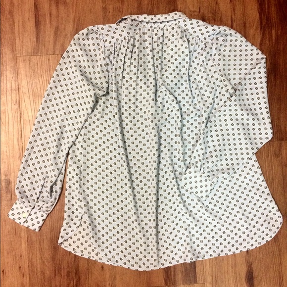 EXTRA 40% OFF 🎊🛍 Loft Sky Blue Blouse - Picture 2 of 5