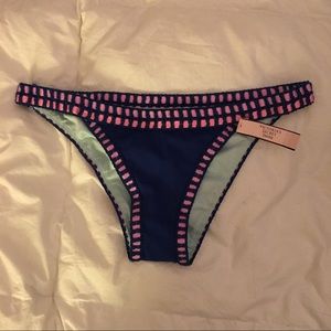 ✨VS Bikini Bottom✨
