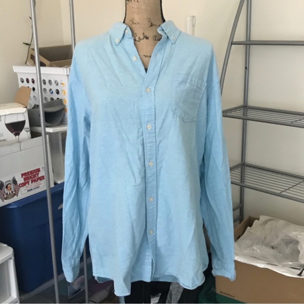 💙 Heather Blue Button Up