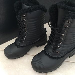 Hunter winter boots size 6