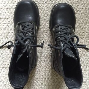 Skechers black boots