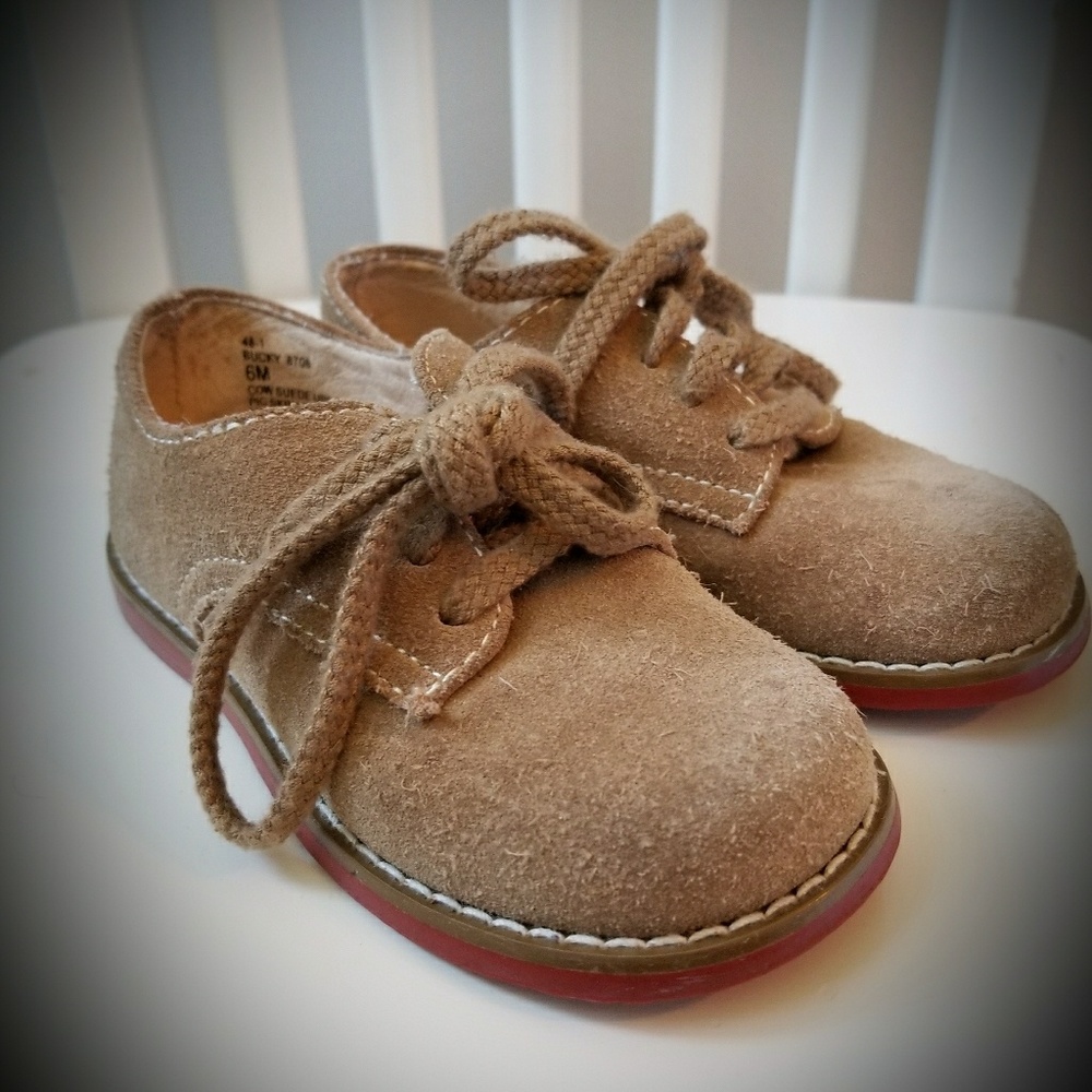 FootMates Bucky Bucks Suede Oxford size 6