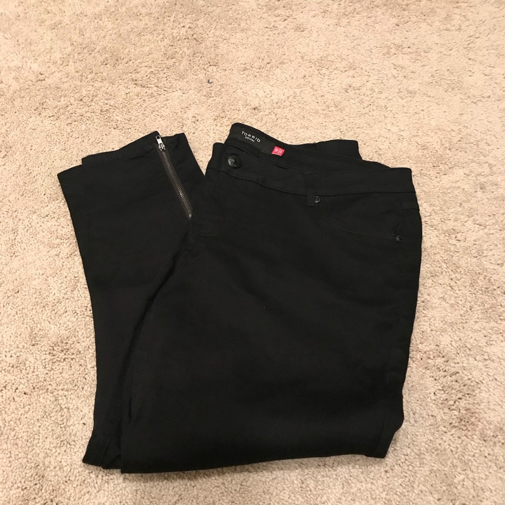 Torrid Cropped Jeans